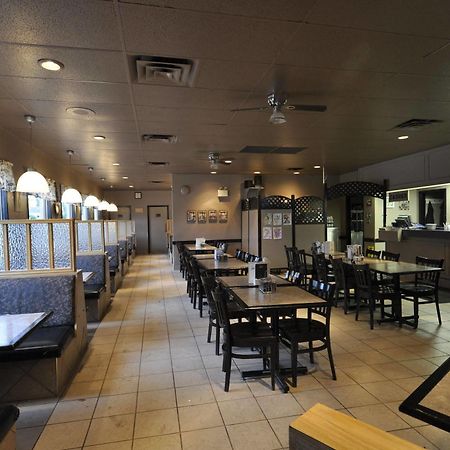 Beaverlodge Motor Inn 외부 사진