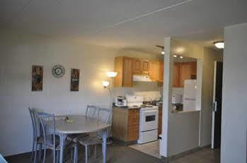 Beaverlodge Motor Inn 외부 사진