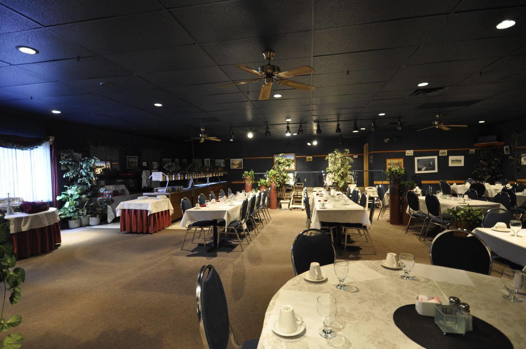 Beaverlodge Motor Inn 외부 사진